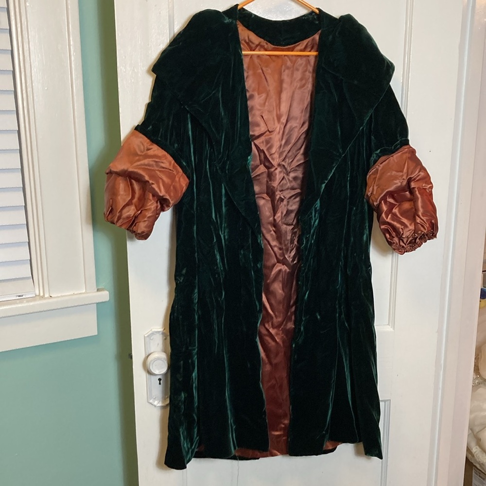 Vintage Green Velvet Swing Coat - Picture 7 of 9
